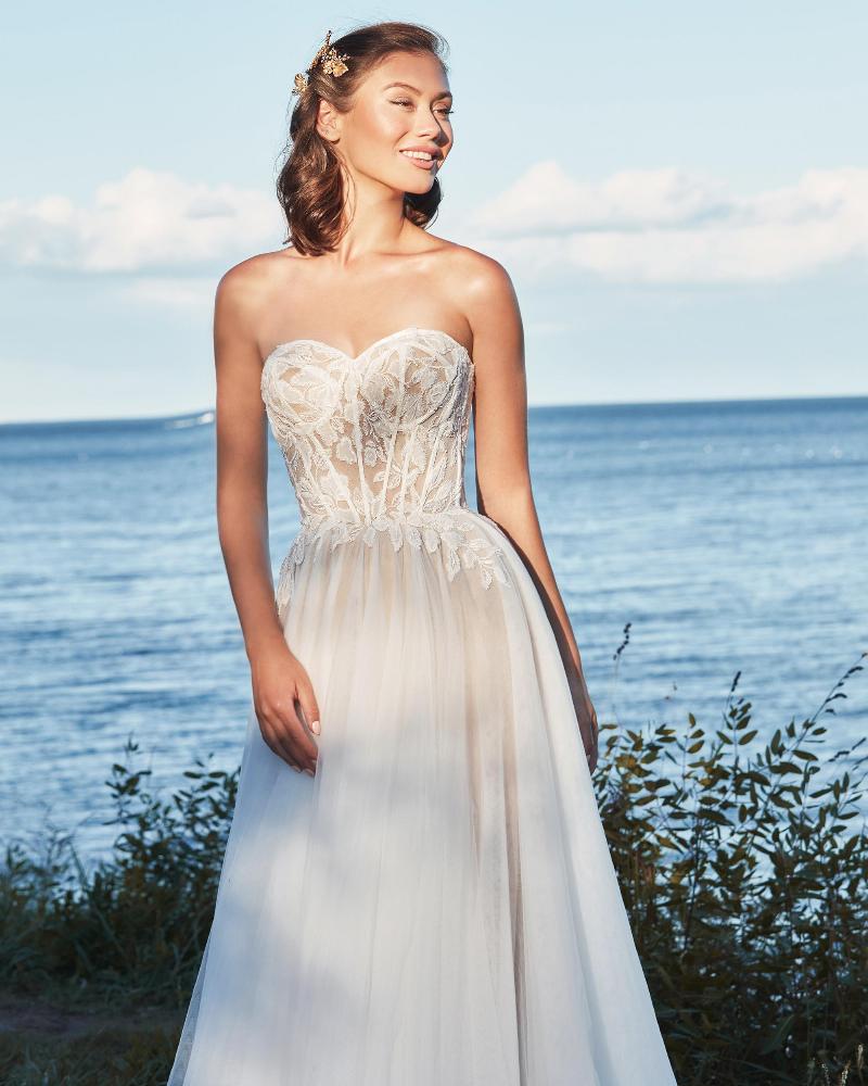 La21104 strapless tulle wedding dress with lace and removable sleeves 5